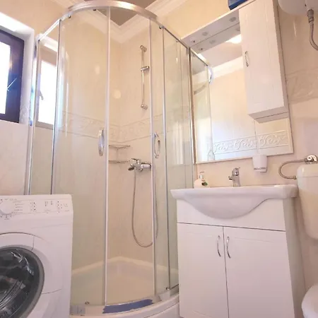 Apartment Fuer 4 Personen Ca 40 Qm In Njivice, Kvarner Bucht Krk